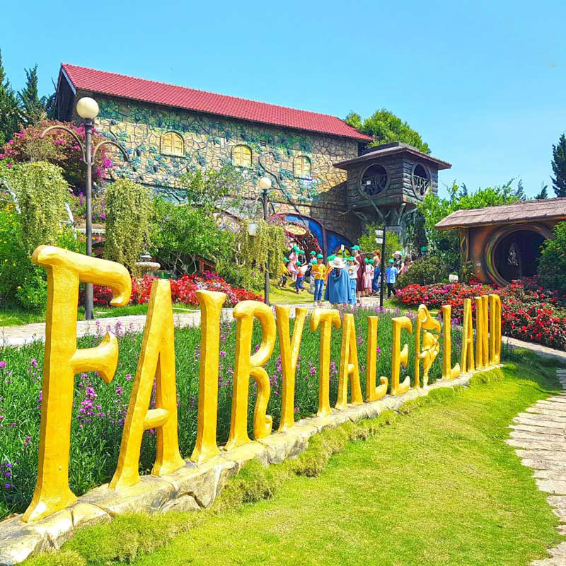 ĐÀ LẠT - THIÊN ĐƯỜNG HOA - VÙNG ĐẤT CỔ TÍCH FAIRYTALE LAND